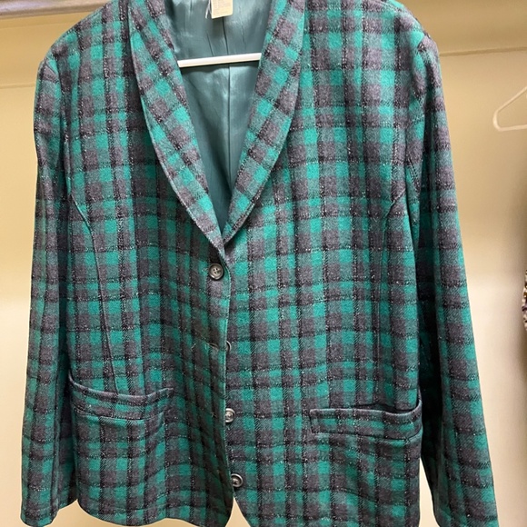 Plaid Green and Gray Women's Blazer - Picture 6 of 10